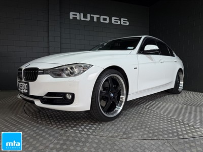 2012 BMW 3 Series